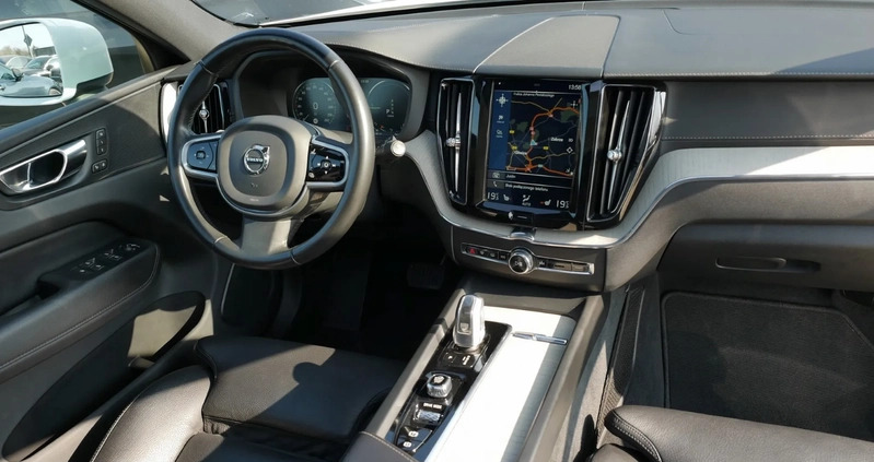 Volvo XC 60 cena 159777 przebieg: 140000, rok produkcji 2019 z Chojnów małe 781